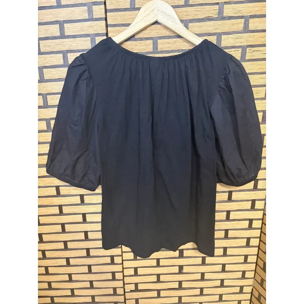 Old Navy Black Puff Sleeve Top Size Medium‎